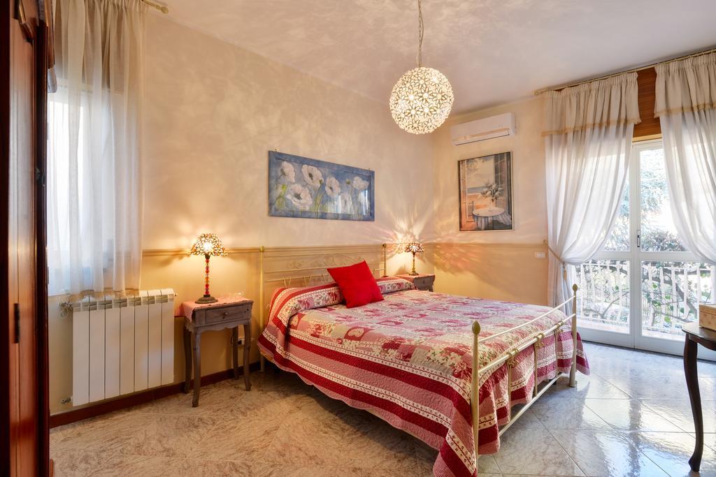 La Bouganville Holiday House Агрополи Экстерьер фото